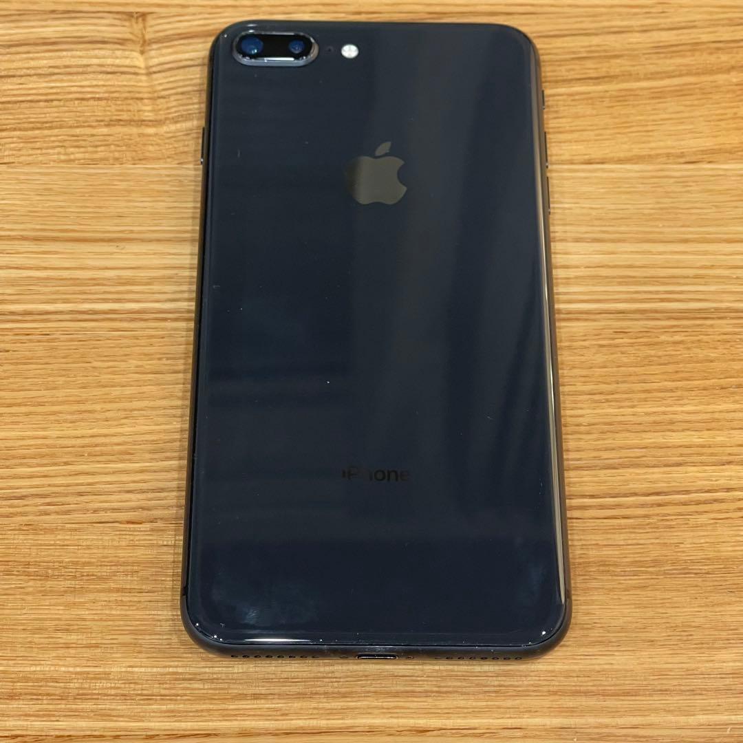 iPhone 8Plus 匿名発送　64G ￼最大充電容量75% SIMフリー