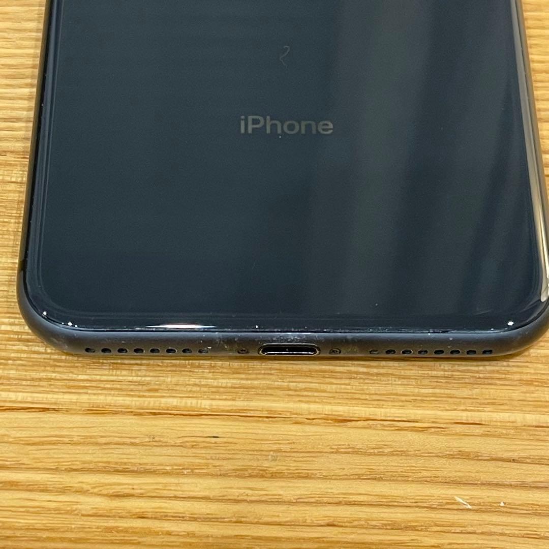 iPhone 8Plus 匿名発送　64G ￼最大充電容量75% SIMフリー