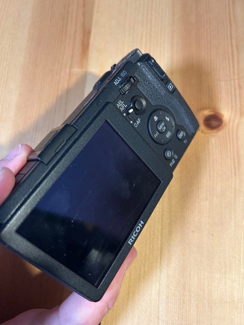 G*a様 RICOH GR コンパクトデジタルカメラ　初代 2013年製