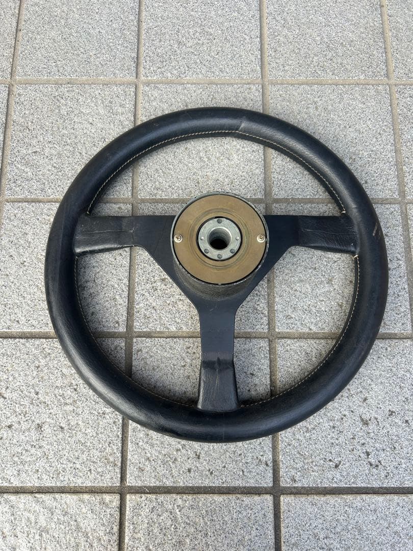 ステアリング　ニキラウダ