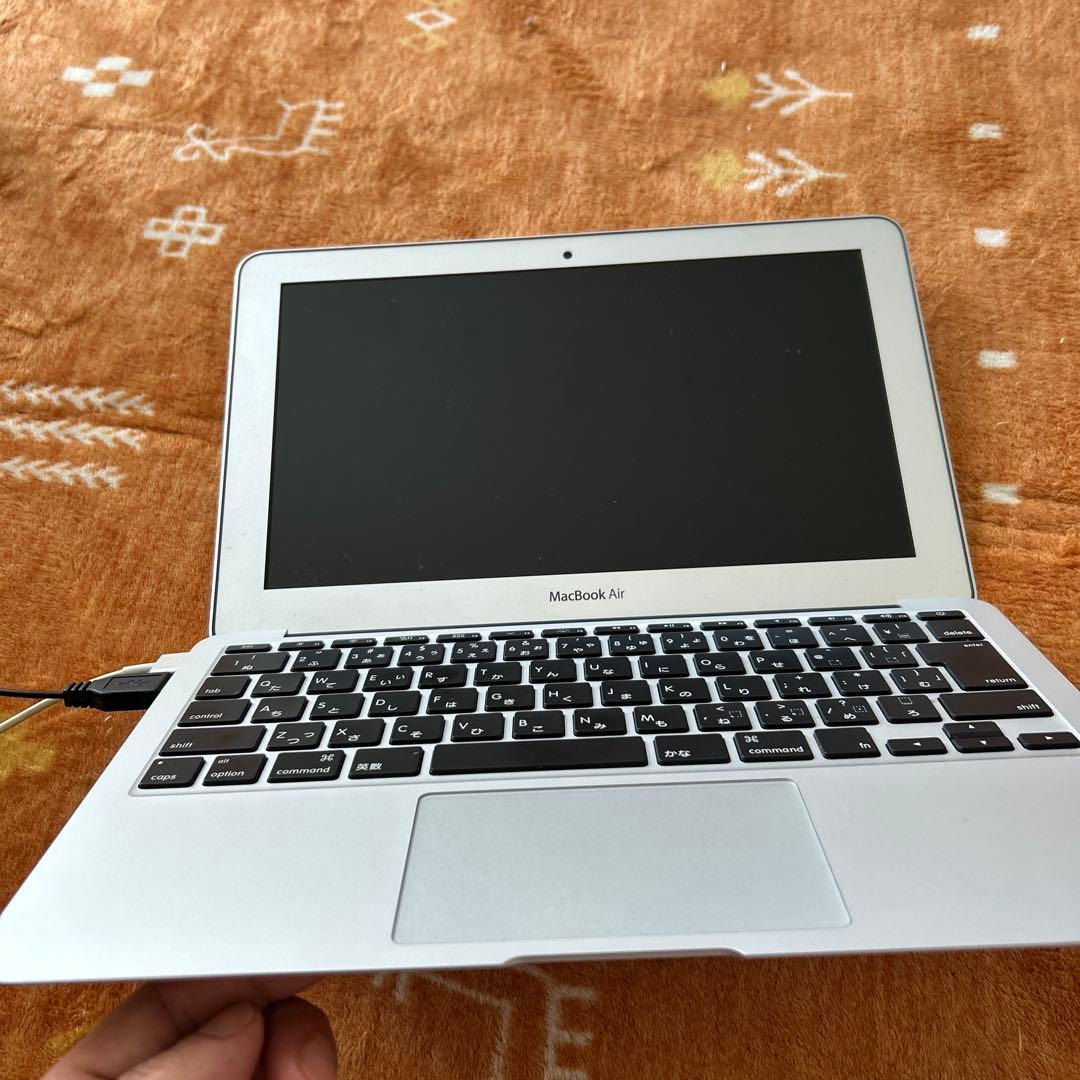 MacBook Air 2015 A1465 11インチ　メモリ4GB