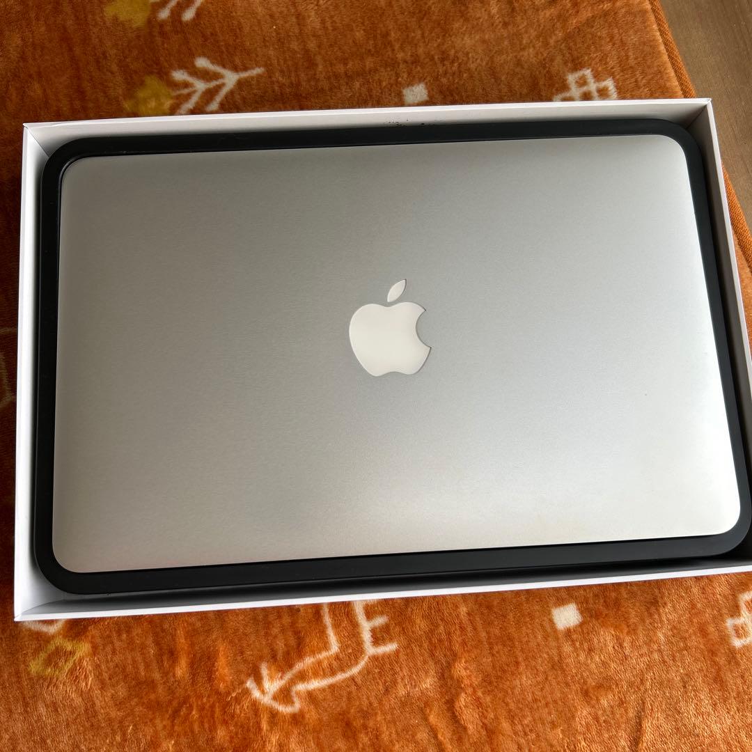 MacBook Air 2015 A1465 11インチ　メモリ4GB