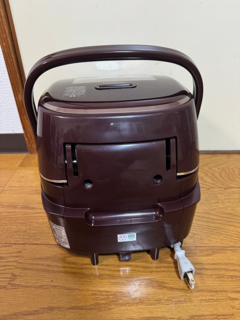 象印 NP-YT10 圧力IH炊飯器 ワインレッド　2017年製