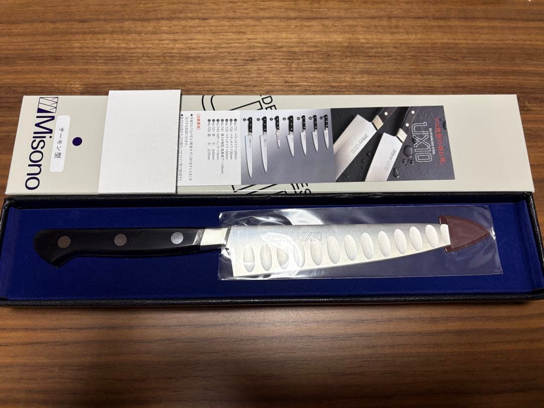 Misono UX10 ペティナイフ サーモン型150mm No.773