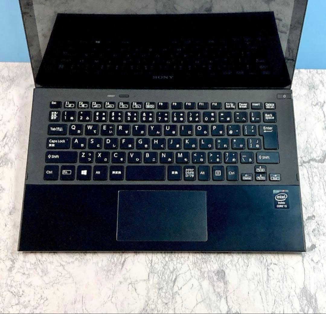 超軽量　薄型　SSD タッチパネル搭載　VAIO コンパクトノートパソコン