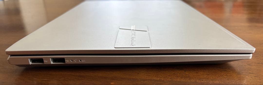 【美品】ASUS Vivobook Pro 15 OLED