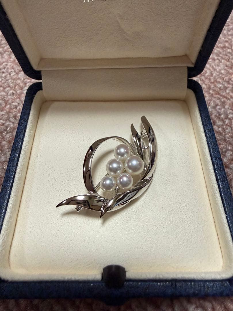 【新品】MIKIMOTO ミキモト　真珠　パール　ブローチ シルバー 5珠