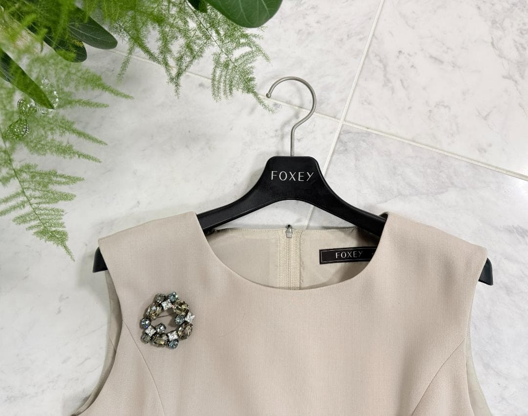 新品同様★FOEXY/フォクシー ワンピース フレンチフラップ F刺繍 希少42