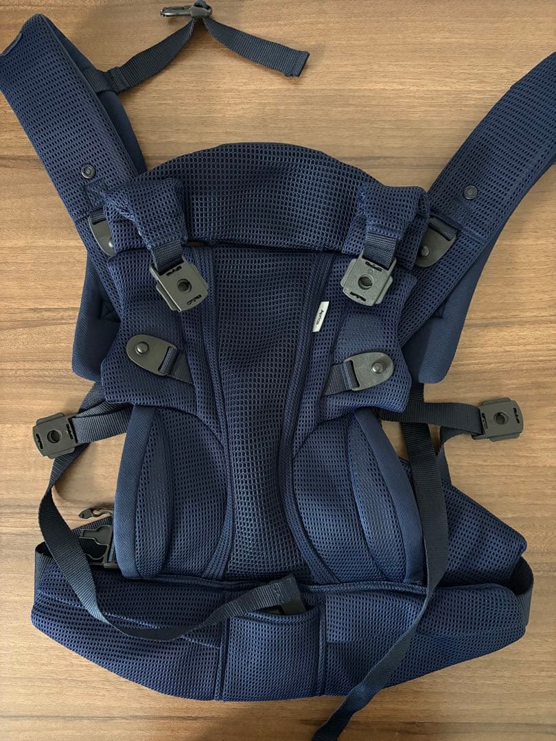 Aprica Laelis ネイビー 抱っこひも　アップリカ　ラクリス