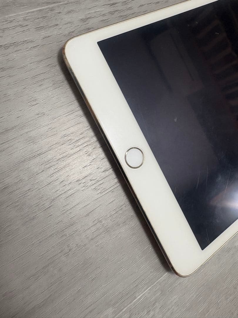 Apple iPad mini3 128GB 本体　画面シート付き