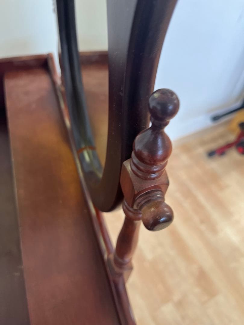 ヴィンテージ　ダークレッド 木製ドレッサー　鏡台　椅子なし　アンティーク