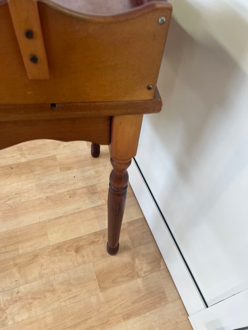 ヴィンテージ　ダークレッド 木製ドレッサー　鏡台　椅子なし　アンティーク