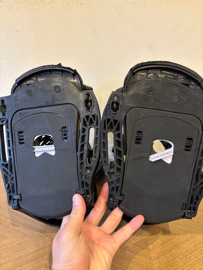 BURTON genesis est sサイズ ジェネシス バートン