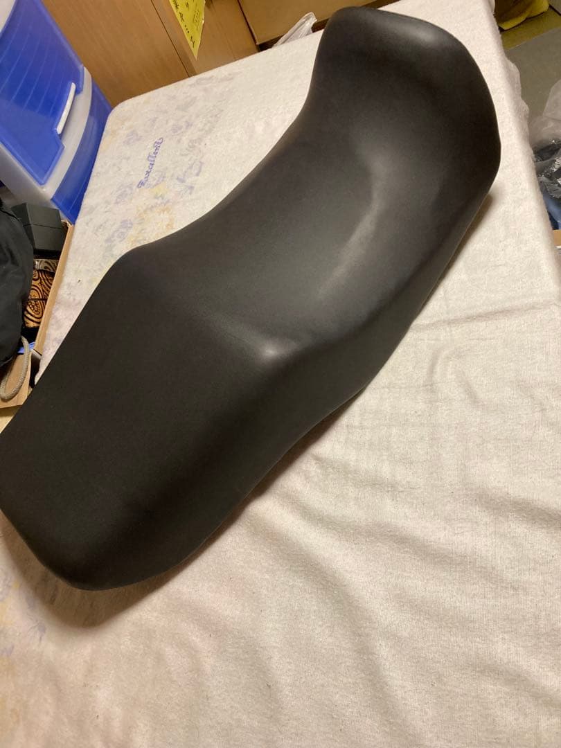 cb750 rc42 シート