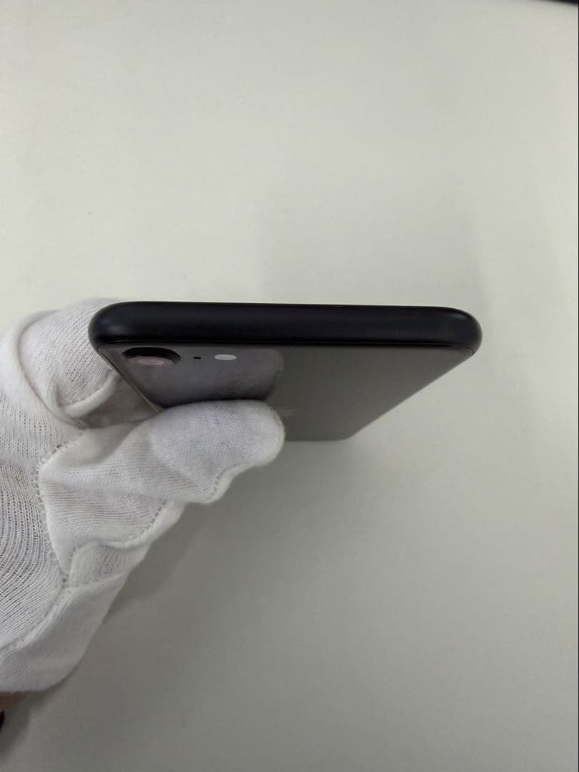 iPhone SE 第2世代 64GB SIMフリーバッテリー82% 動作良好