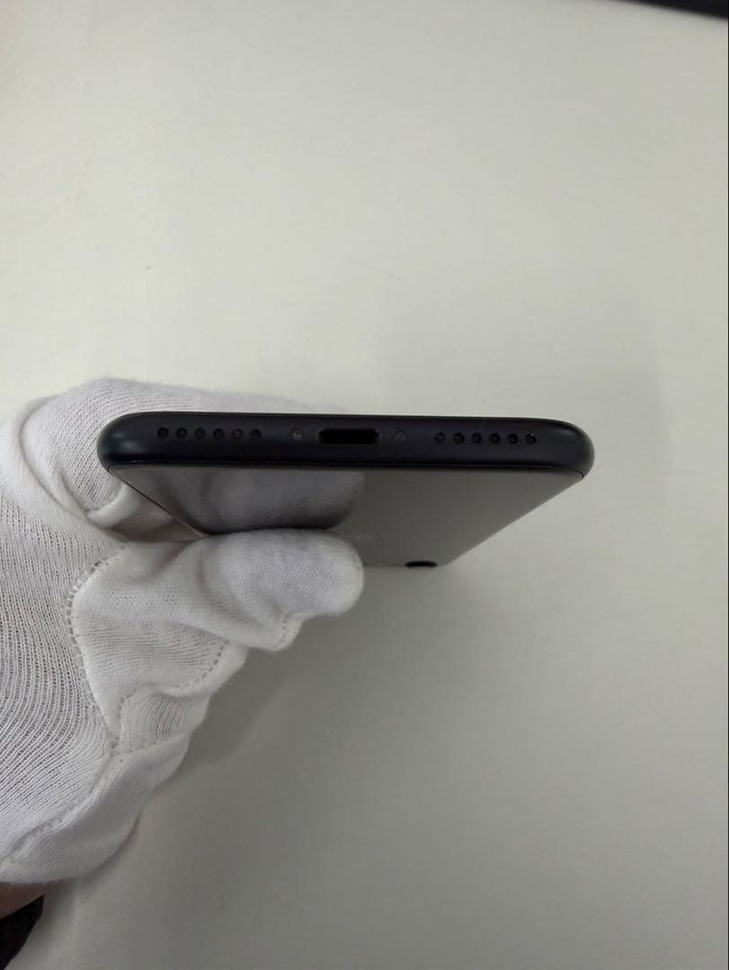 iPhone SE 第2世代 64GB SIMフリーバッテリー82% 動作良好