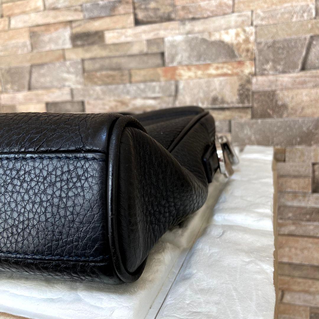 【美品】HUGO BOSS　ヒューゴボス　ビジネスバッグ　シボ皮　ブラック
