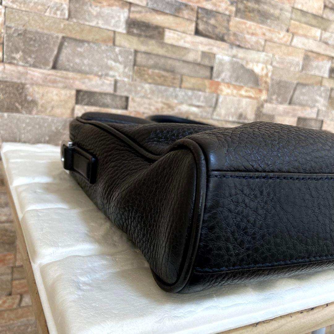 【美品】HUGO BOSS　ヒューゴボス　ビジネスバッグ　シボ皮　ブラック