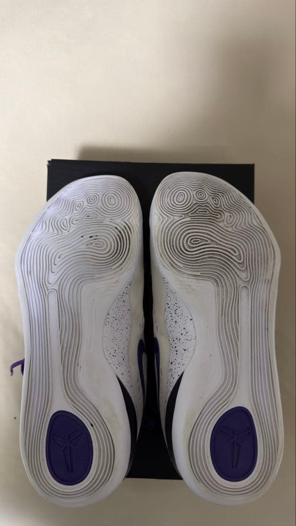 ラ*ン様 KOBE 9 ELITE LOW EM Protro 白×紫 29cm