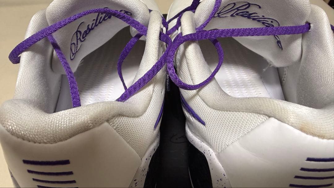 ラ*ン様 KOBE 9 ELITE LOW EM Protro 白×紫 29cm