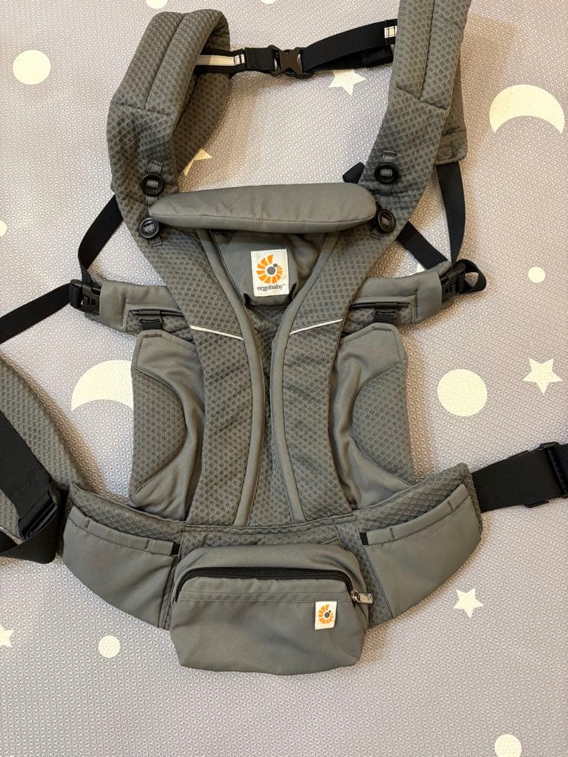 ergobaby OMNI Breeze 抱っこひも グラファイトグレー