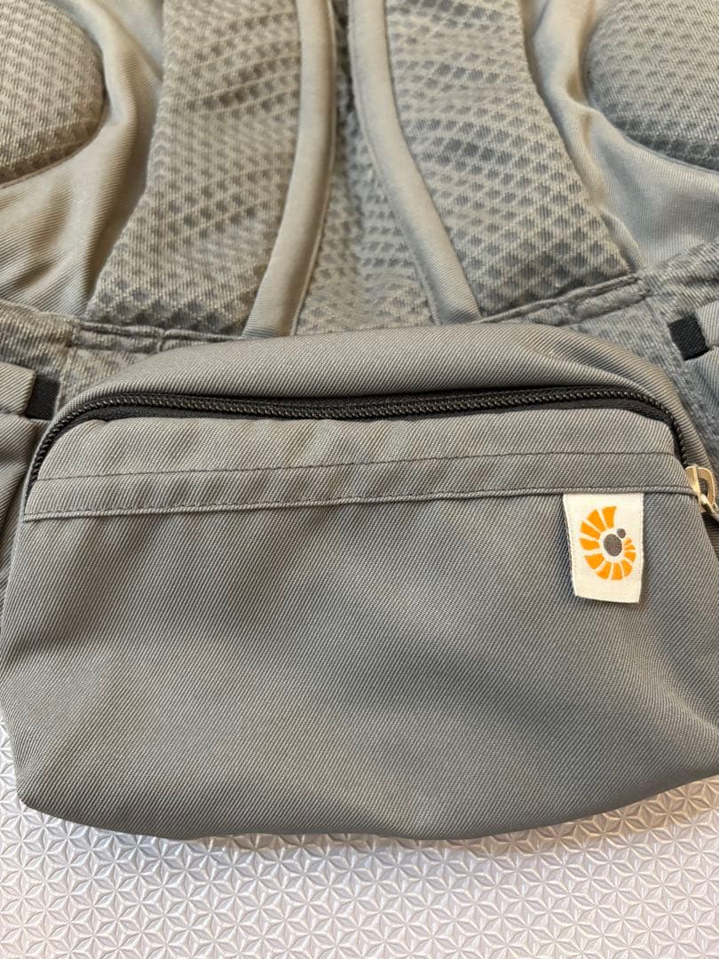 ergobaby OMNI Breeze 抱っこひも グラファイトグレー