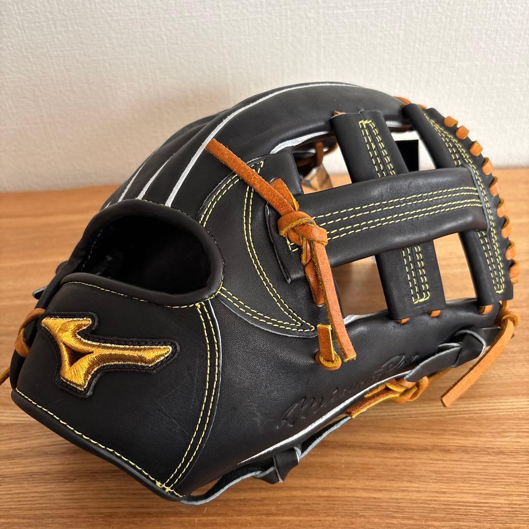 ミズノプロ　硬式用　内野　グラブ　グローブ　定価69,300円　ブラック