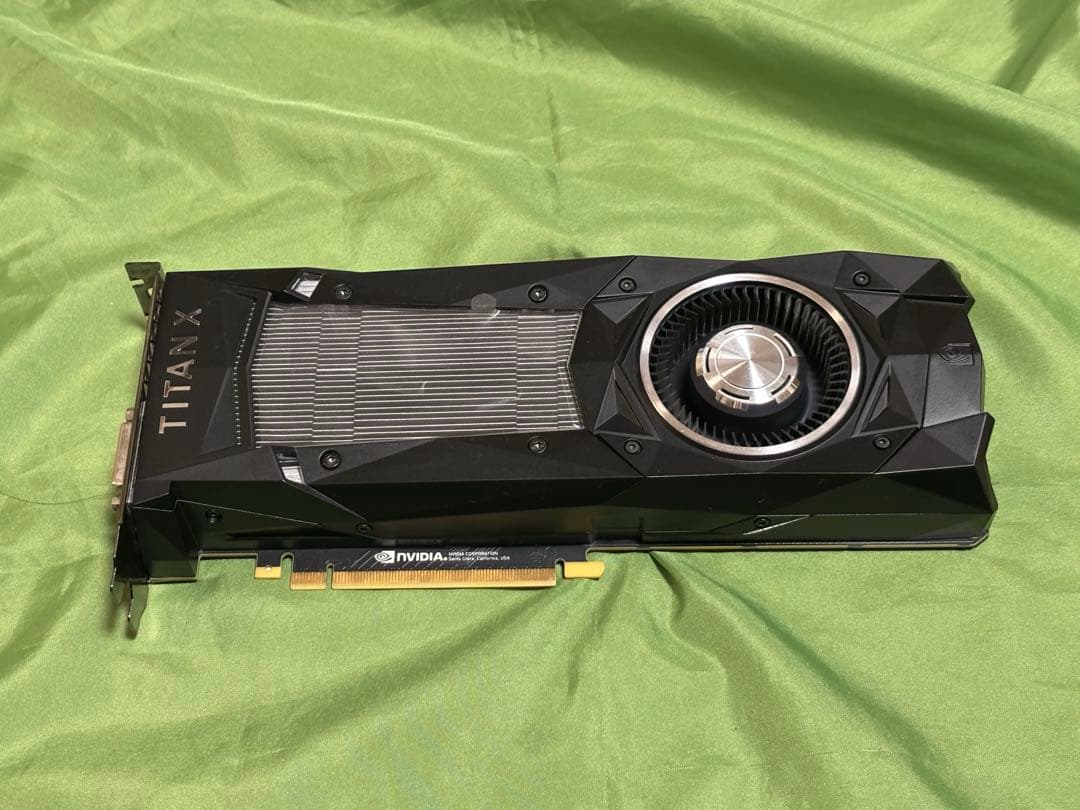 NVIDIA TITAN X (Pascal)グラフィックボード