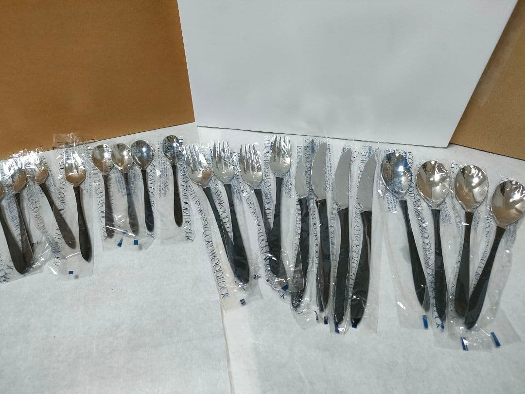 ふうちゃん新品、未使用品　ラッキーウッドカトラリー　リモア 　２０本セット