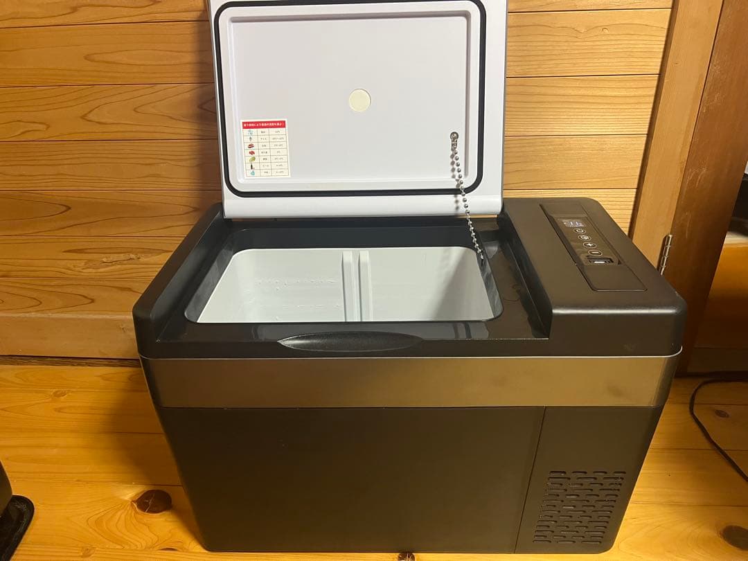 TomoyukiTHEONE30Lポータブル冷蔵庫 DC12/24V