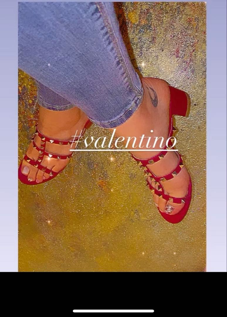 Valentino スタッズ付きレッドミュール サイズ24cm