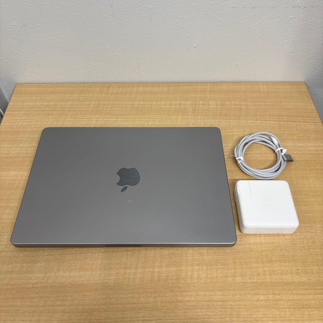 Apple MacBookPro 2021 14インチ M1Pro 32/1TB