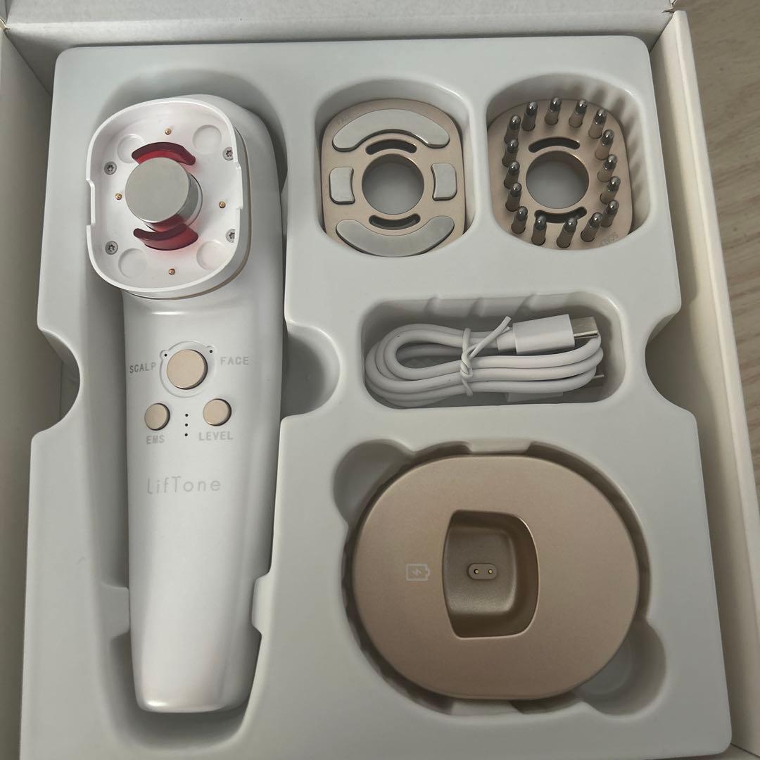 【即購入OK 】美顔器LifTone リフトーン　ホワイト