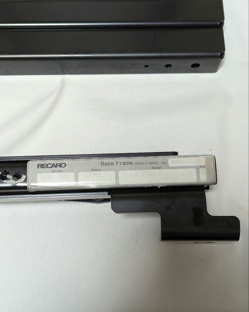 ヴィッツ ncp131 recaro シートレール 左右セット