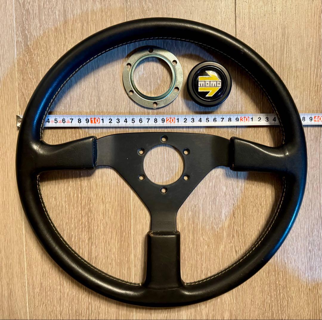 MOMO C.D.I NA08 ステアリングホイール ホーン付き