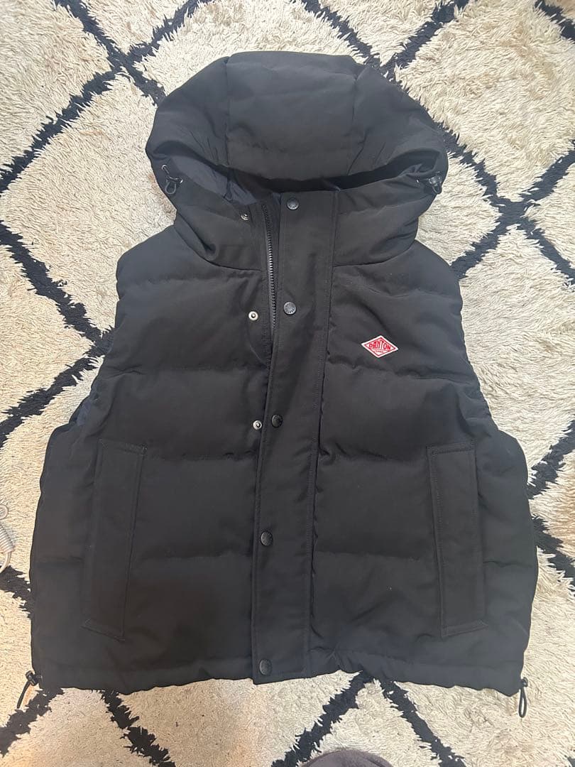 DANTON ブラック　ダウンフーデットベスト　M