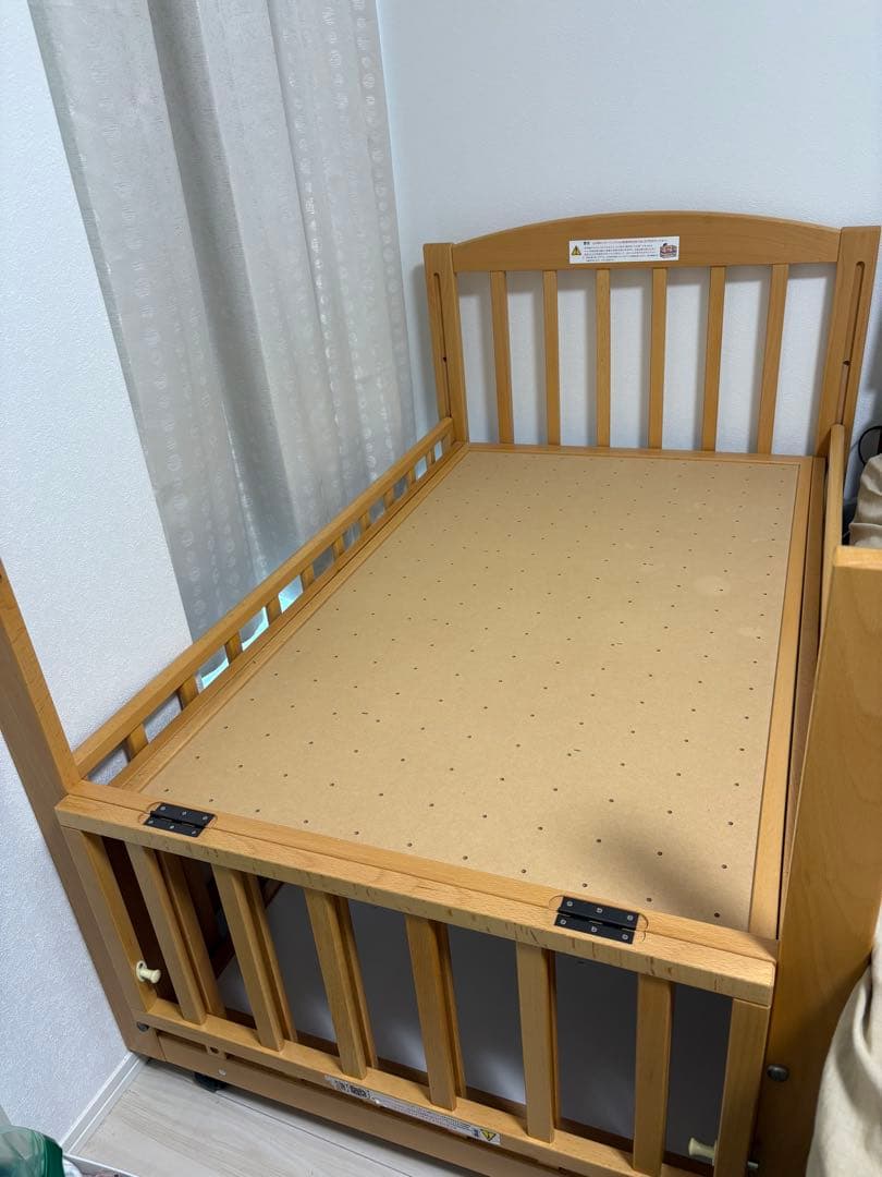 ヤマサキ　スリーオープン　木製 ベビーベッド