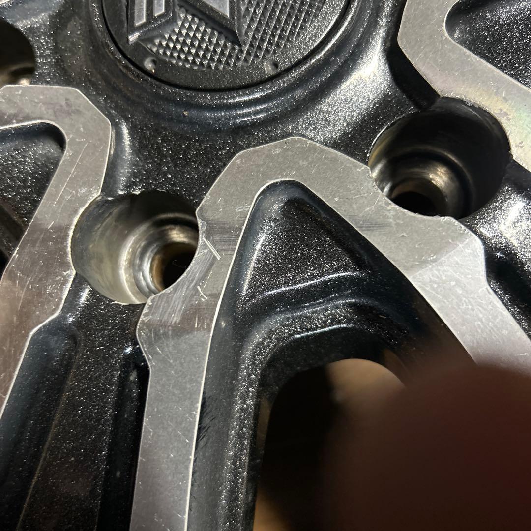 200系 ハイエース 社外16インチ ファルケン 215/65R16 バリ山