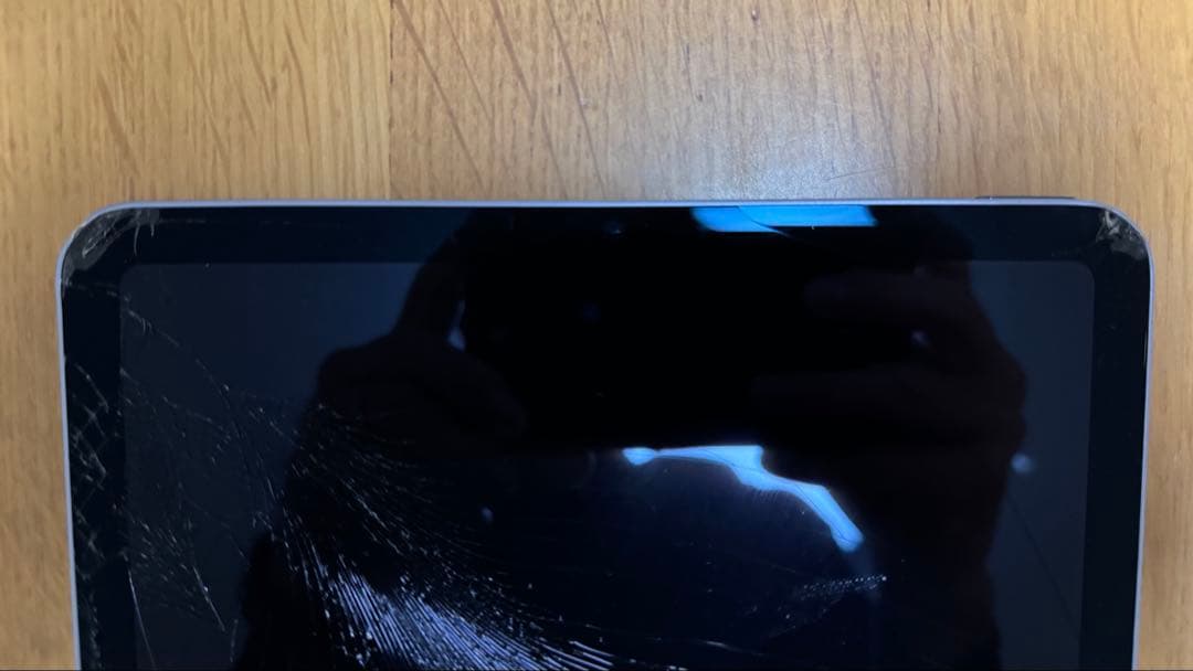 【画面ヒビ割れ】第5世代 iPad Air M1 11インチ 64GB