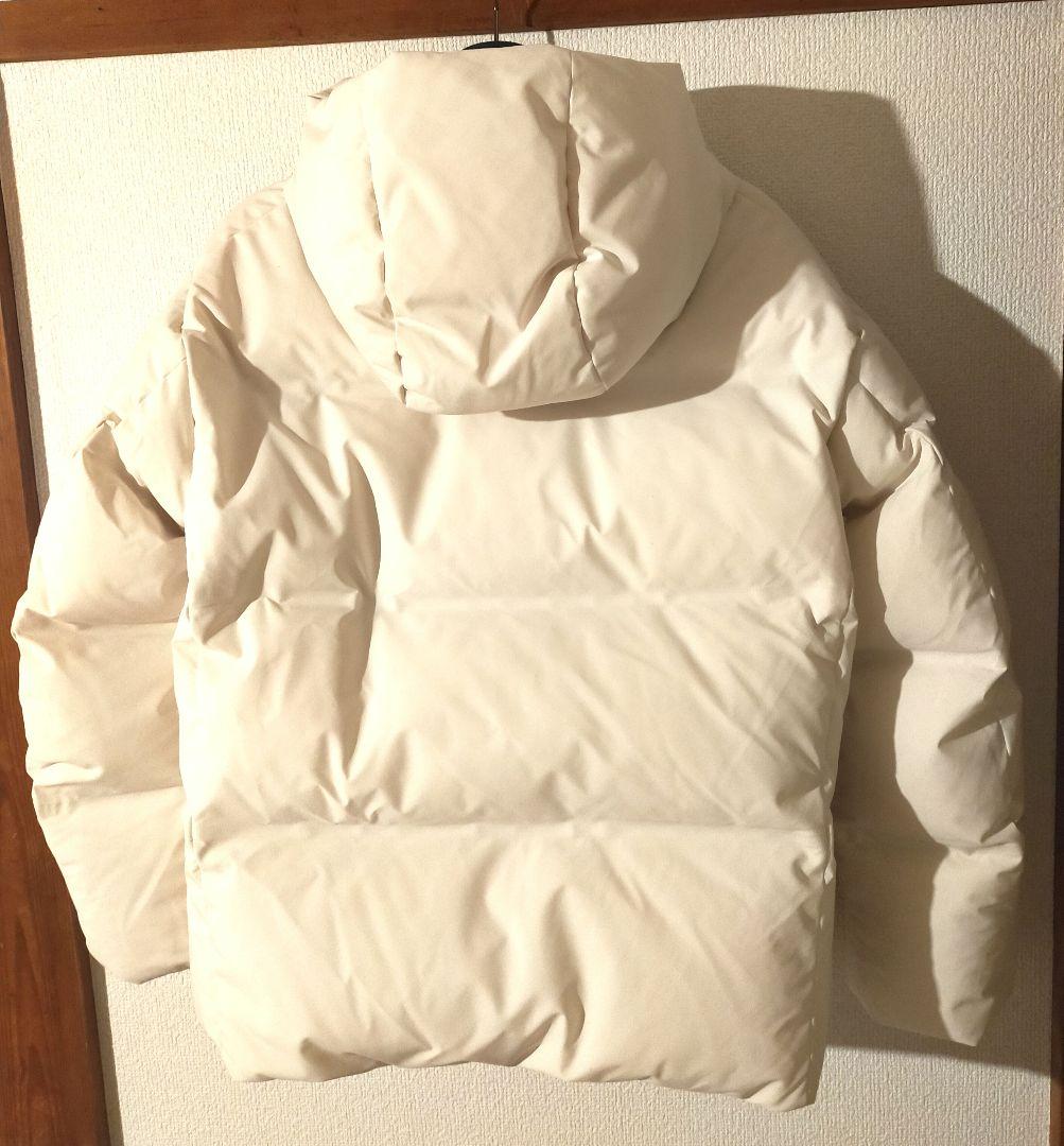 【美品】UNIQLO　シームレスダウンパーカ　ホワイト　M　レディース