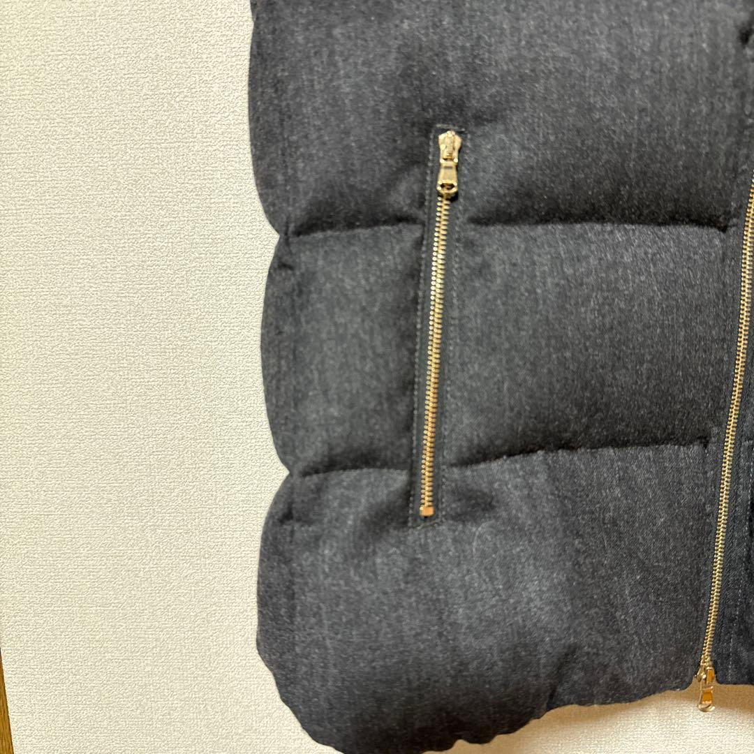 TATRAS ファー付きダークグレー ダウンベスト