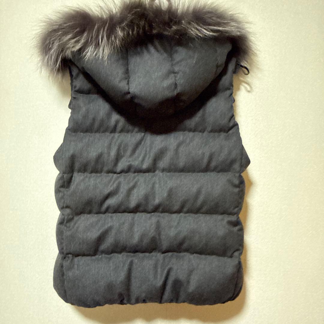 TATRAS ファー付きダークグレー ダウンベスト