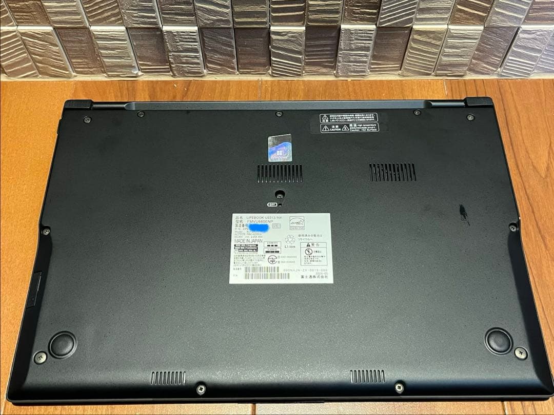 富士通 LIFEBOOK U9313/NX / Core i5-1235U /