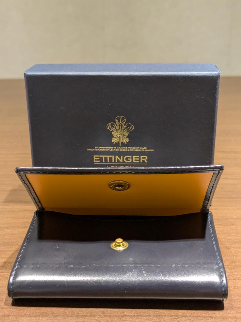 エッティンガー　ケース