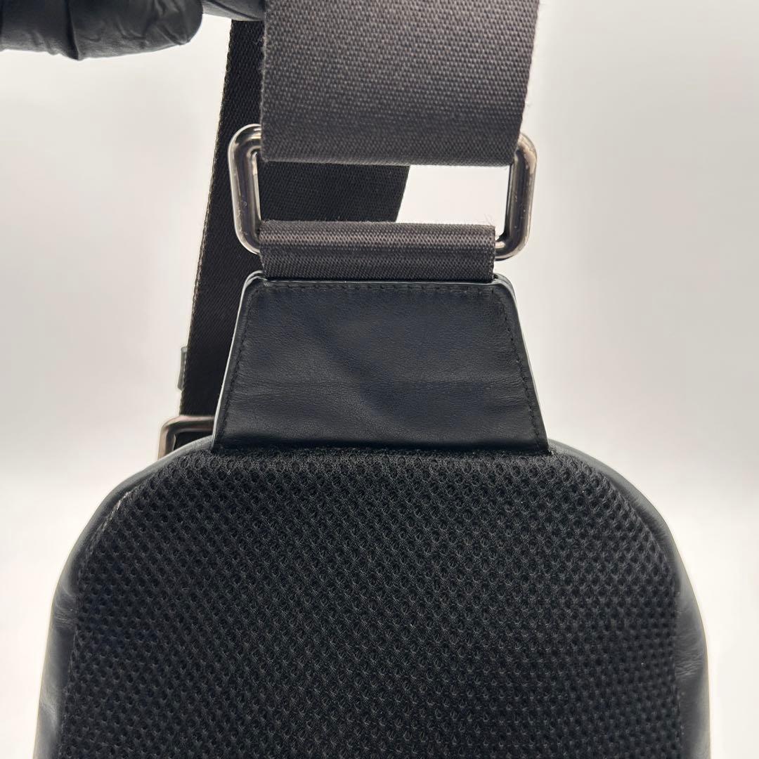 レア美品✨ COACH コーチ ボディバッグ ショルダーバッグ 肩掛け ブラック