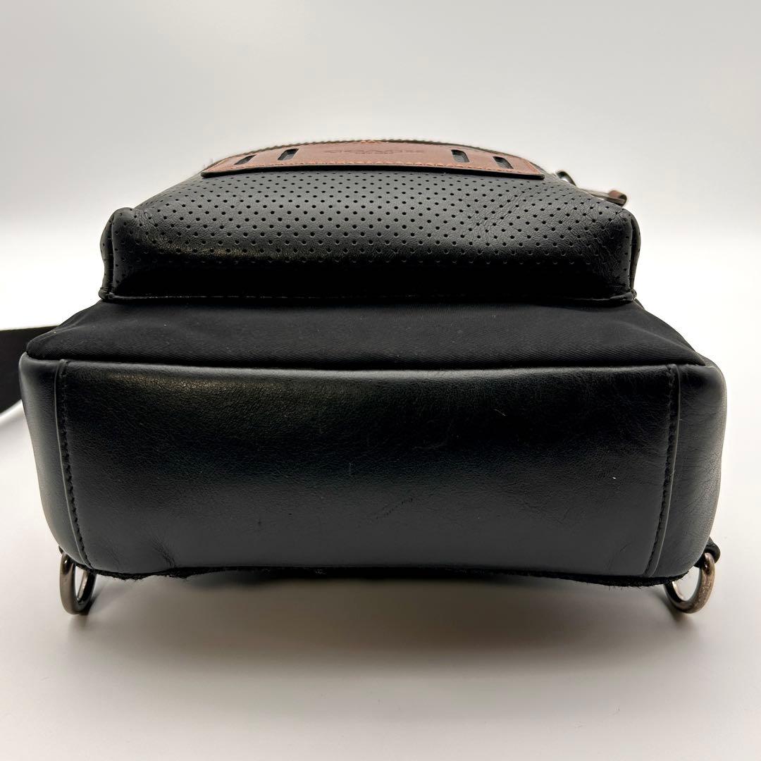 レア美品✨ COACH コーチ ボディバッグ ショルダーバッグ 肩掛け ブラック