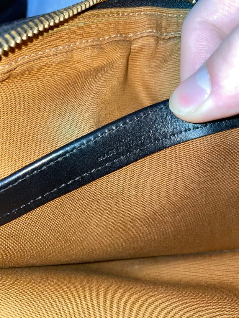 @*見様 CELINE メッセンジャーバッグ　ロゴ入り