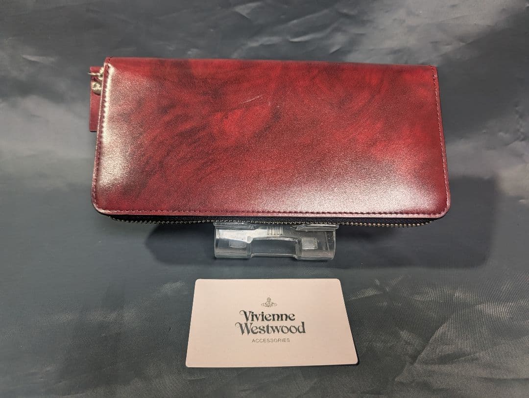 新品未使用Vivienne Westwoodラウンドファスナーバーガンディ長財布