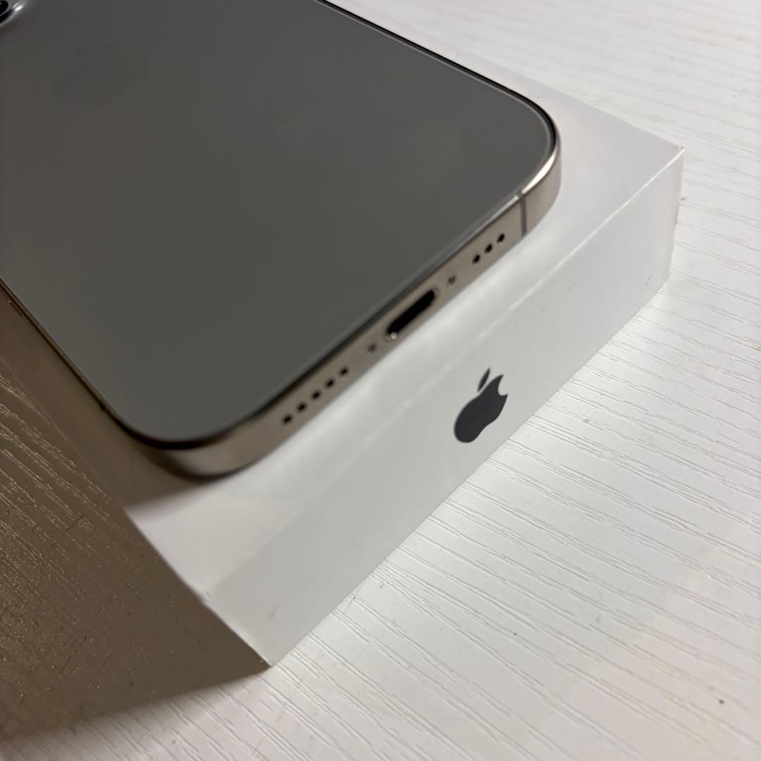 iPhone15 Pro 256GB ナチュラルチタニウム SIMフリー
