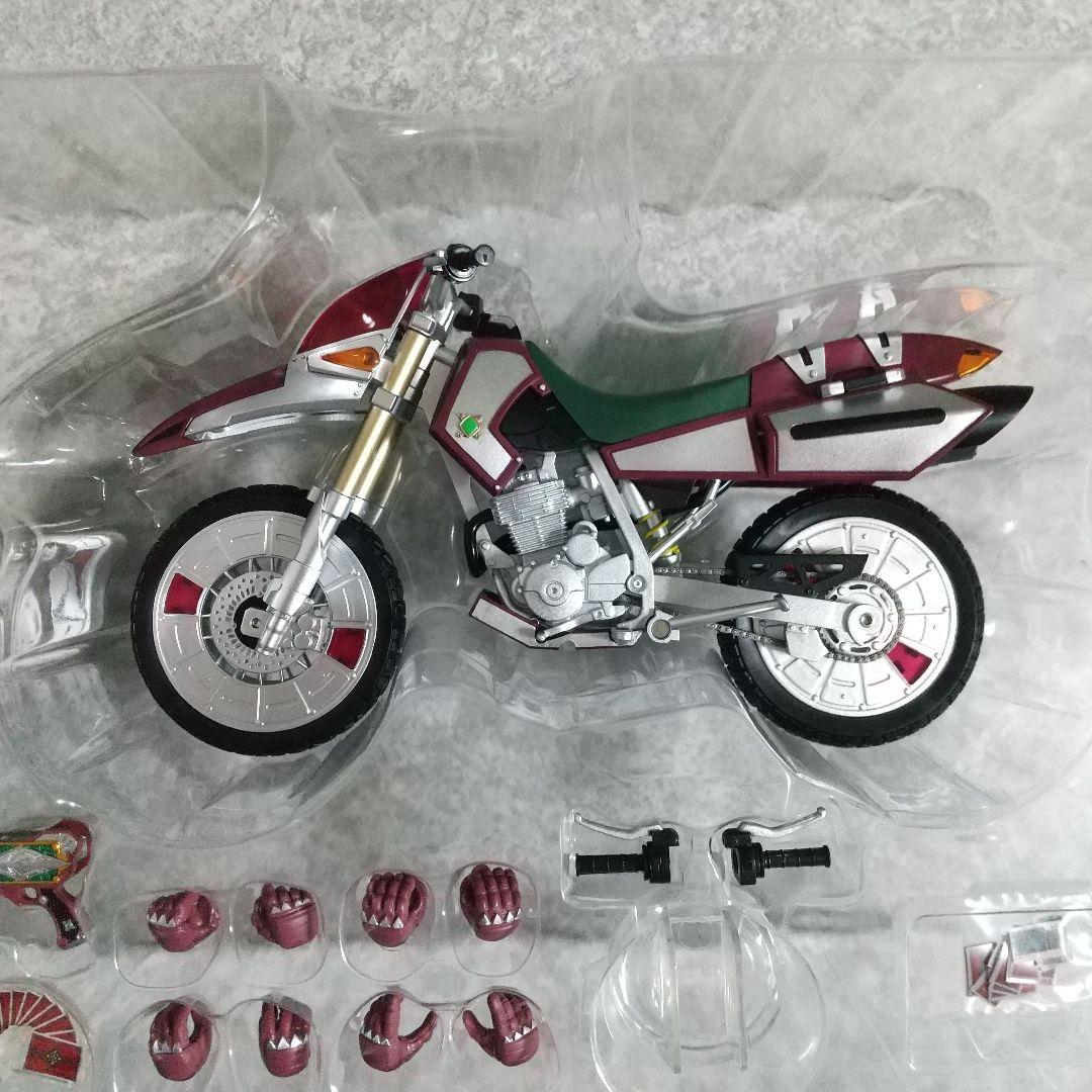 S.H.Figuarts 仮面ライダーギャレン&レッドランバス